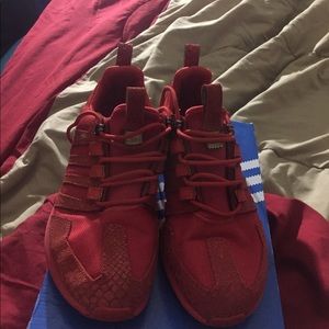 Adidas SL loop “Red October”